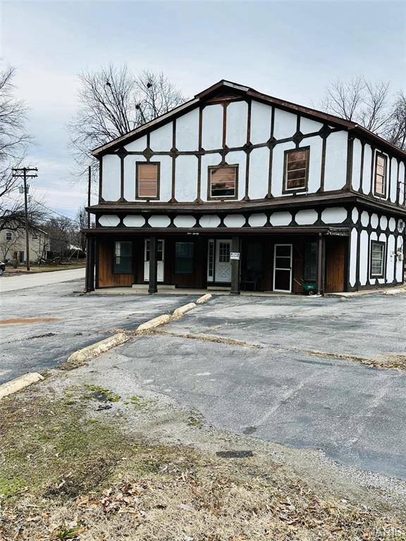 Troy, IL 62294,120 Collinsville RD