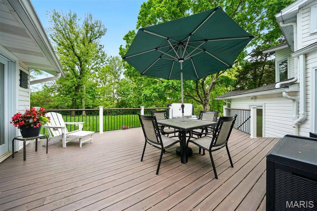 Creve Coeur, MO 63141,915 Woodshire Lane