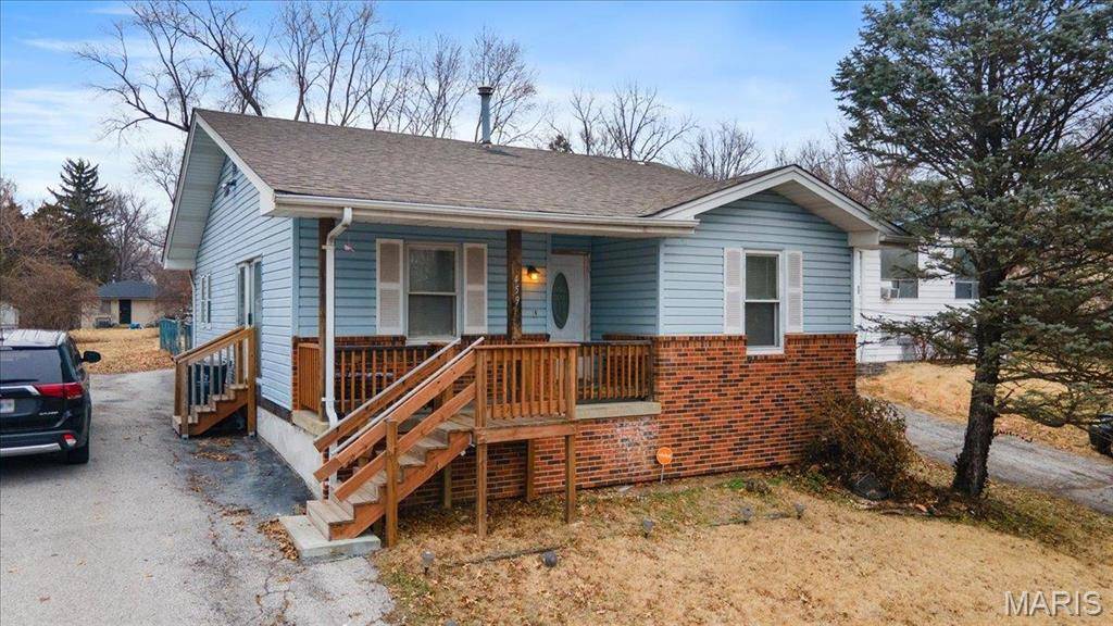 St Louis, MO 63137,459 Bluff DR