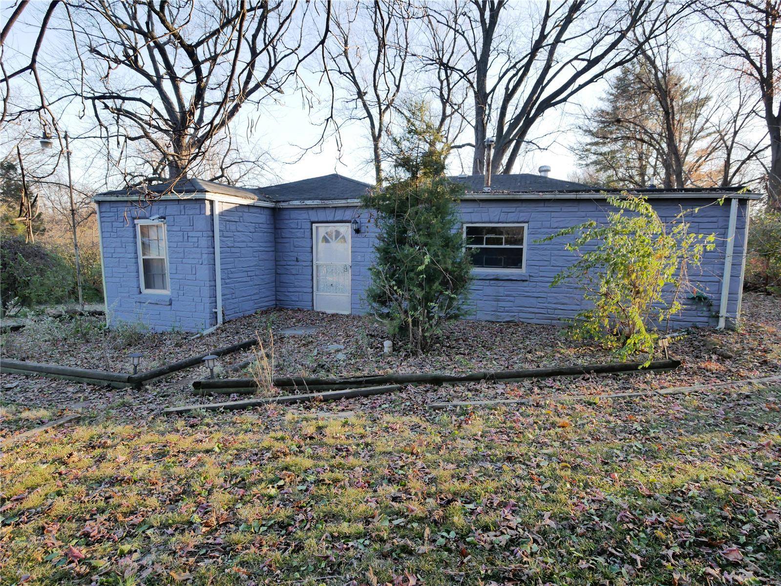 St Louis, MO 63136,10179 Bon Oak DR