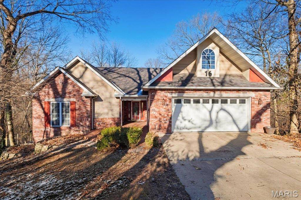 Belleville, IL 62220,16 Forestview CT