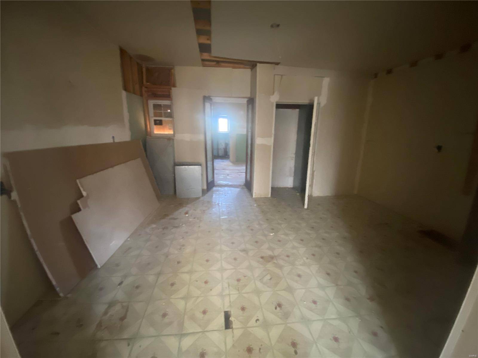 St Louis, MO 63113,5232 Cote Brilliante AVE