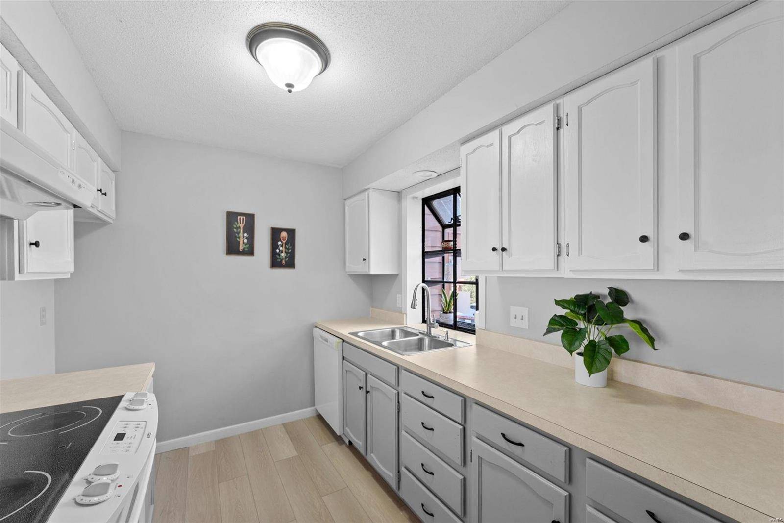 St Charles, MO 63304,68 Cedar Grove CT