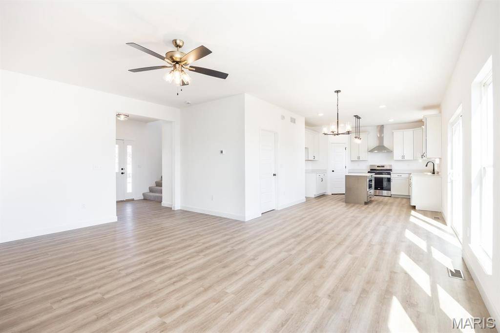 Swansea, IL 62226,3904 Beechmont CIR