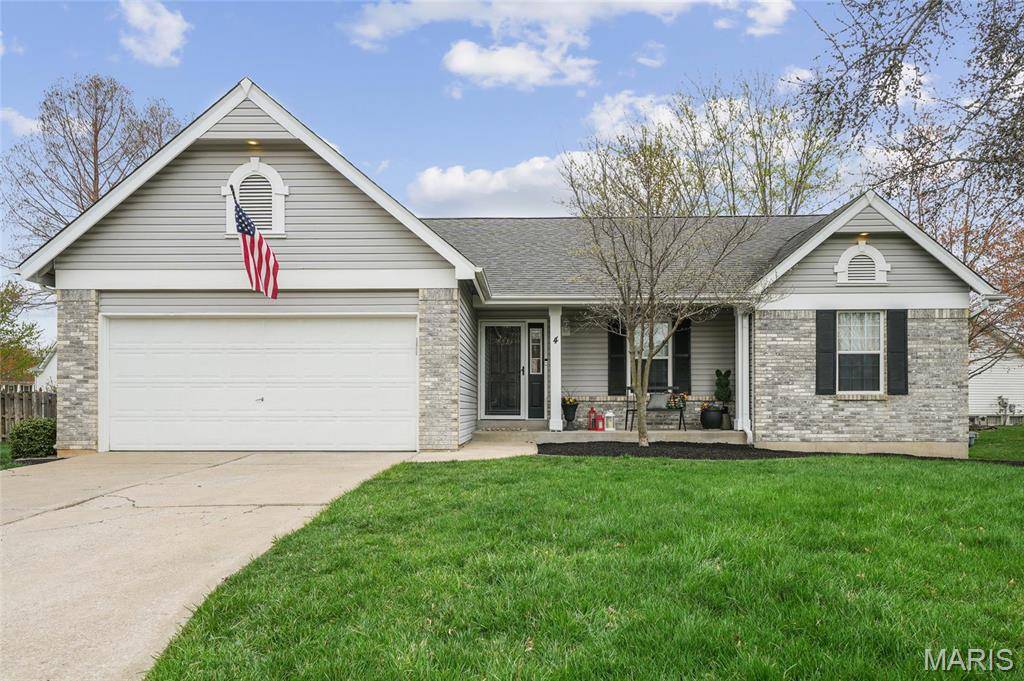 St Peters, MO 63376,4 Lewis CT
