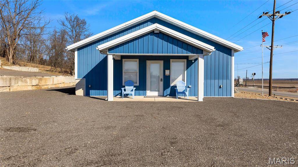 Winfield, MO 63389,1187 S Highway 79