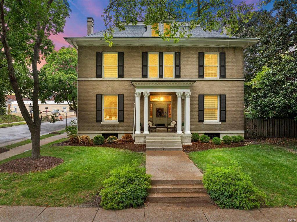 St Louis, MO 63108,4397 Westminster PL