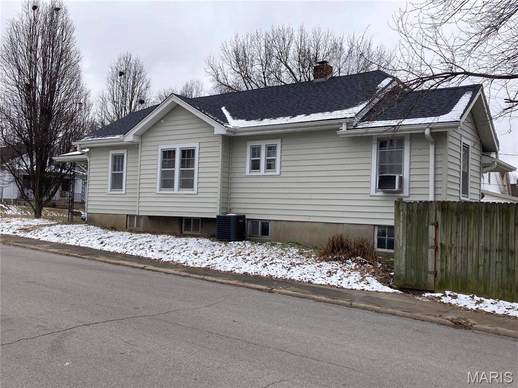 Cape Girardeau, MO 63701,121 N Park AVE