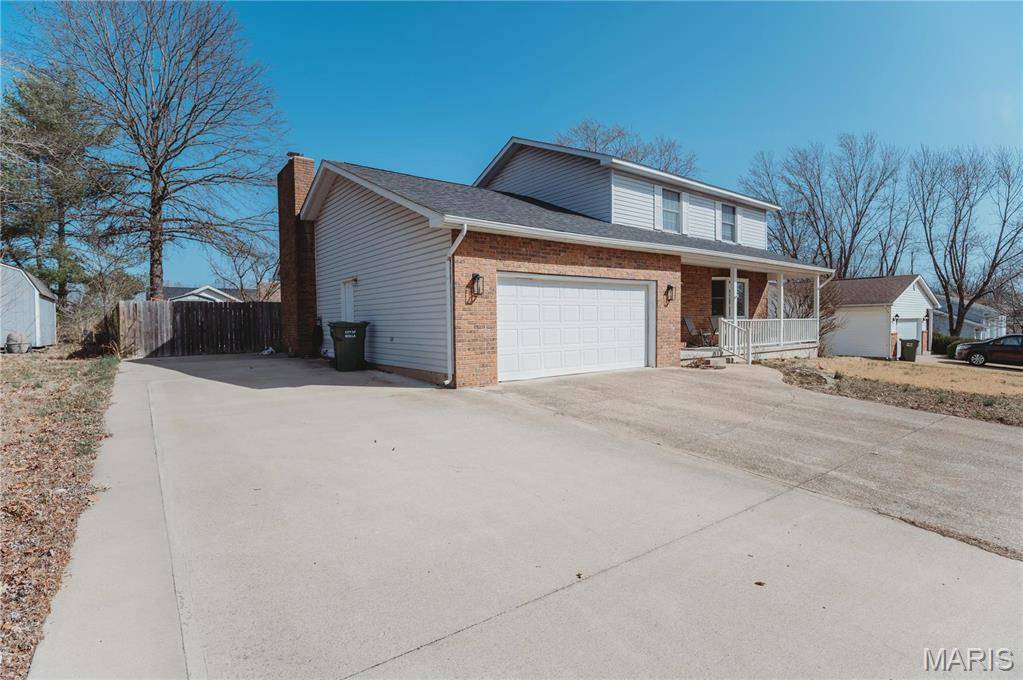 Rolla, MO 65401,903 Pheasant Hill DR