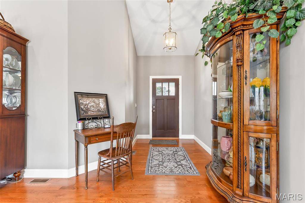 St Louis, MO 63127,421 Spears ST
