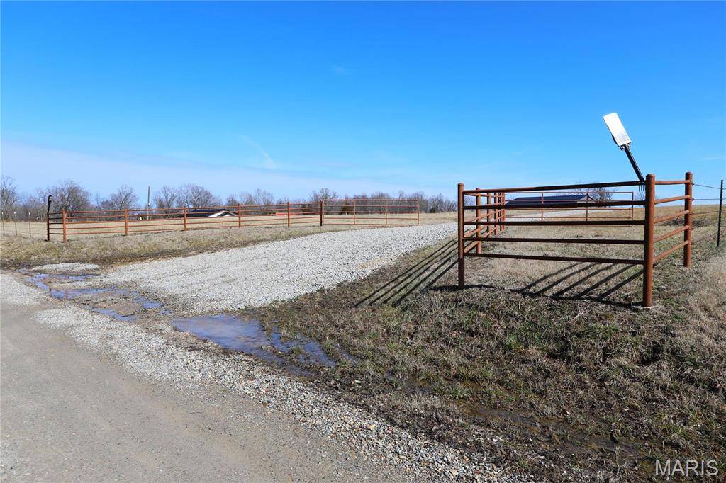 Poplar Bluff, MO 63901,160 County Road 479