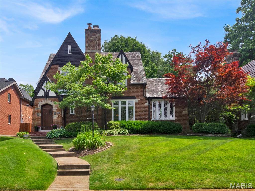 St Louis, MO 63130,7360 Teasdale AVE
