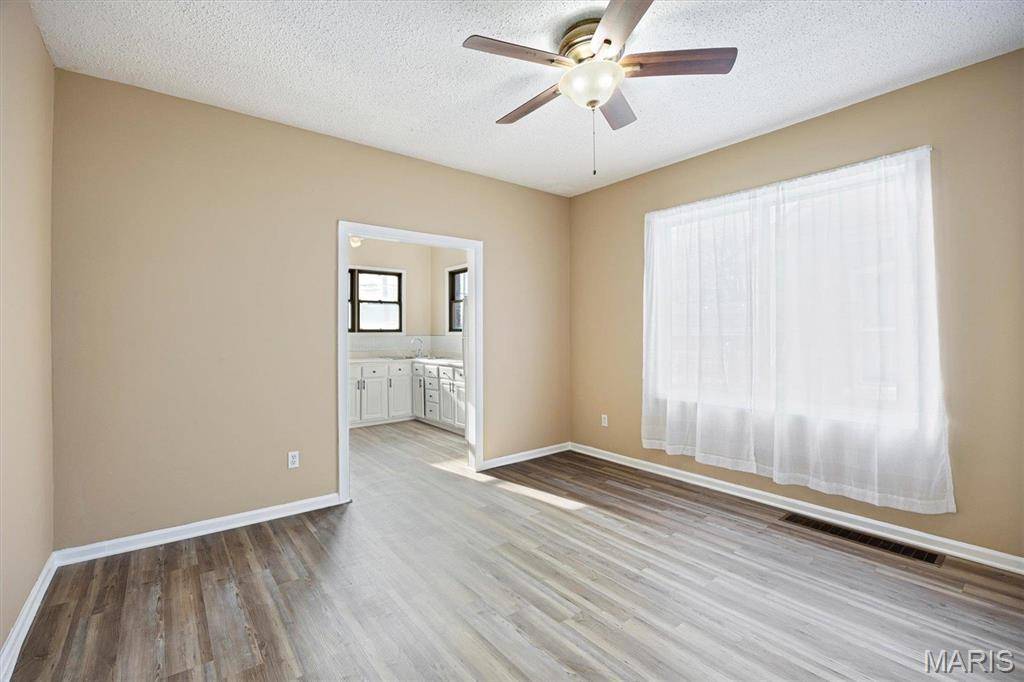 Granite City, IL 62040,2706 Iowa ST