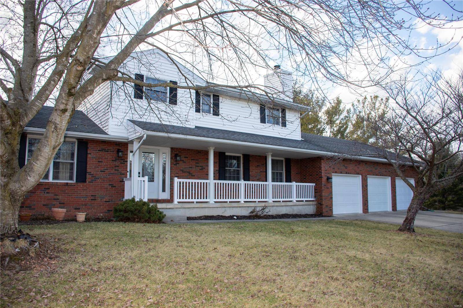 Effingham, IL 62401,1007 Crestwood DR