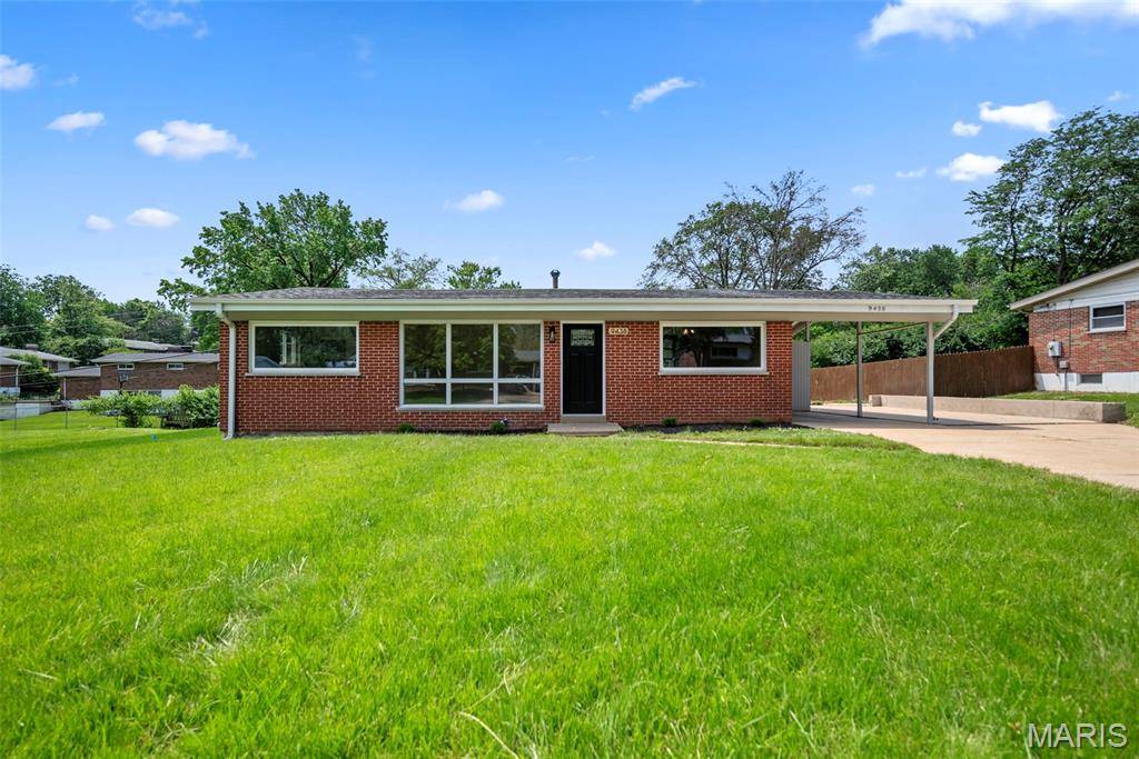 St Louis, MO 63132,9438 Laguna DR