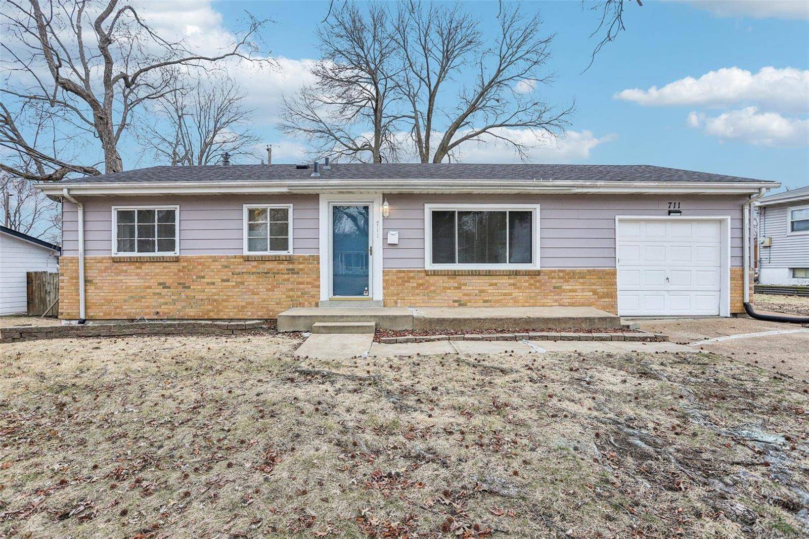 Hazelwood, MO 63042,711 Cherryvale DR