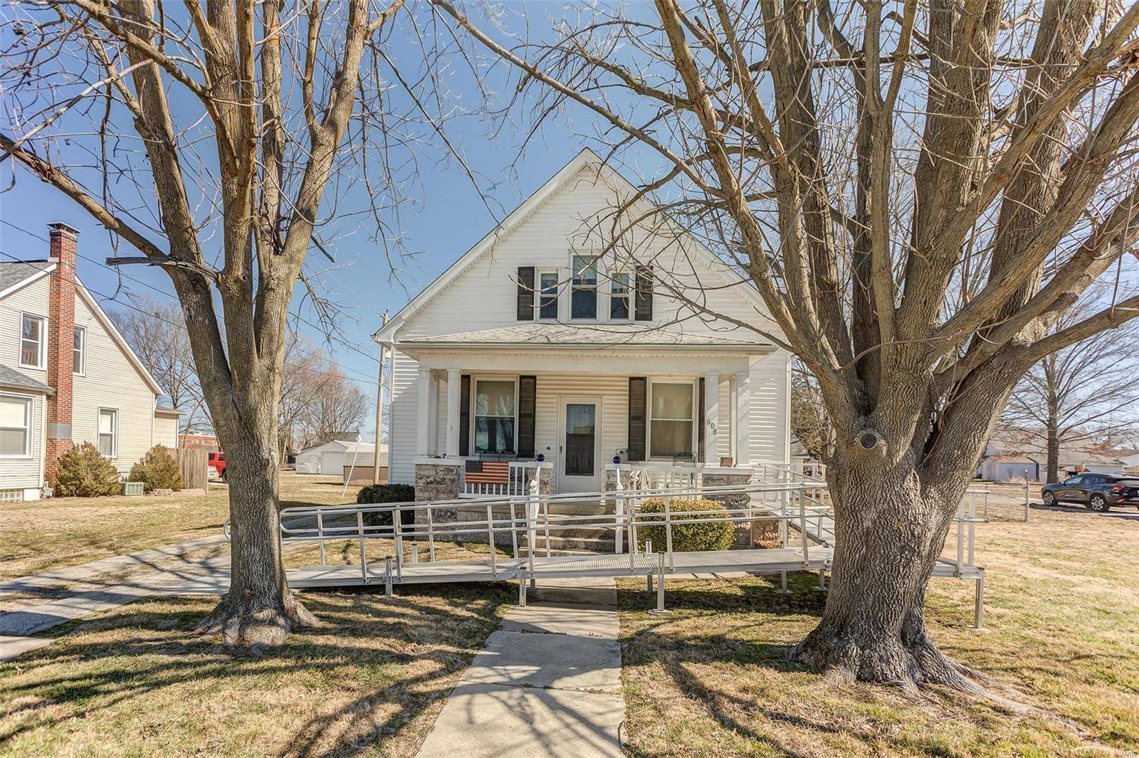 Okawville, IL 62271,608 South Front Street