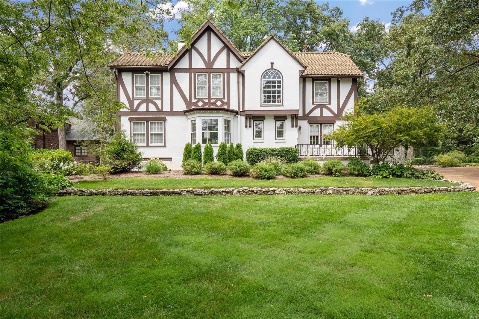 Webster Groves, MO 63119,609 Sherwood DR