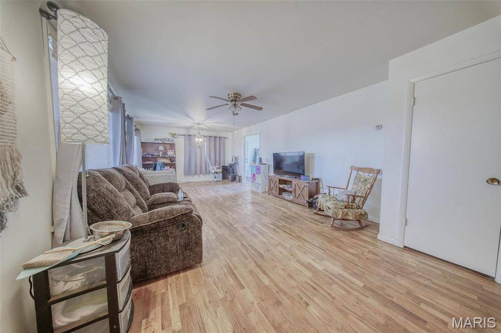 St James, MO 65559,611 N Charles AVE