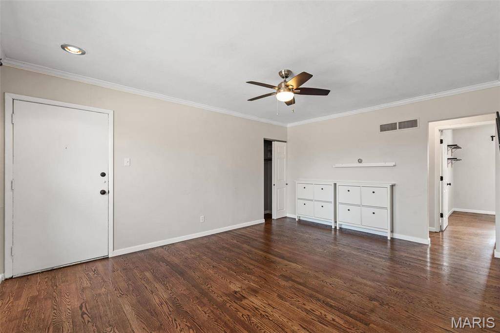 St Louis, MO 63119,930 Marshall AVE #D