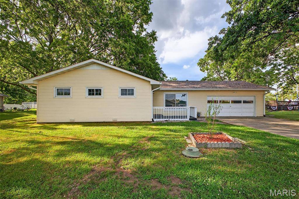 Granite City, IL 62040,420 Virginia ST