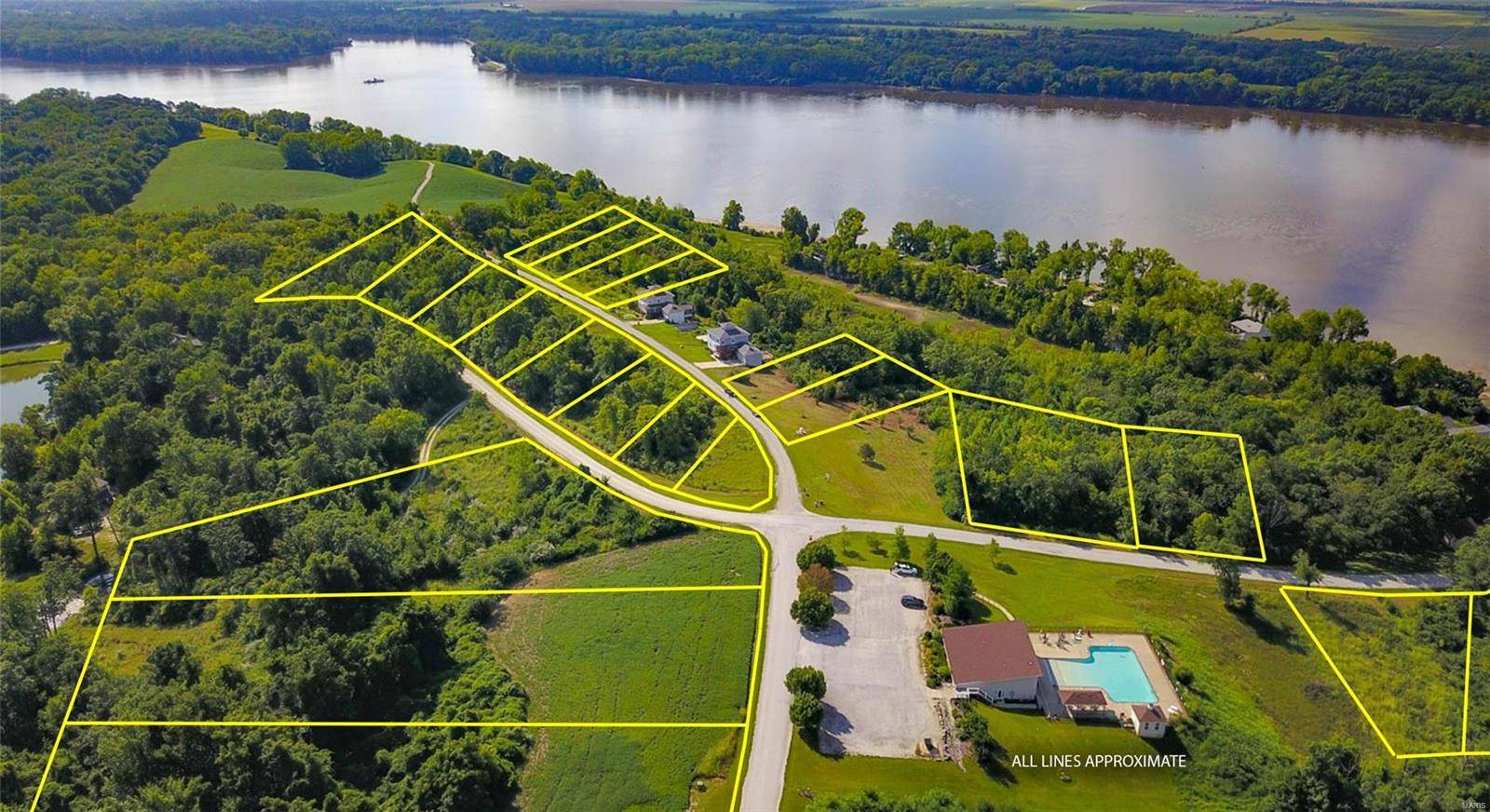 Golden Eagle, IL 62036,202 Quarry RD