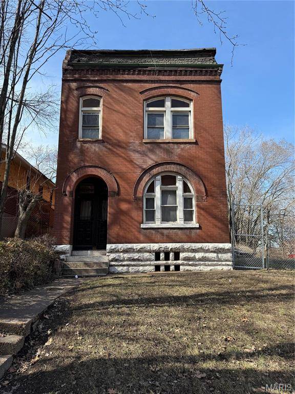 St Louis, MO 63107,1409 East Grand Blvd
