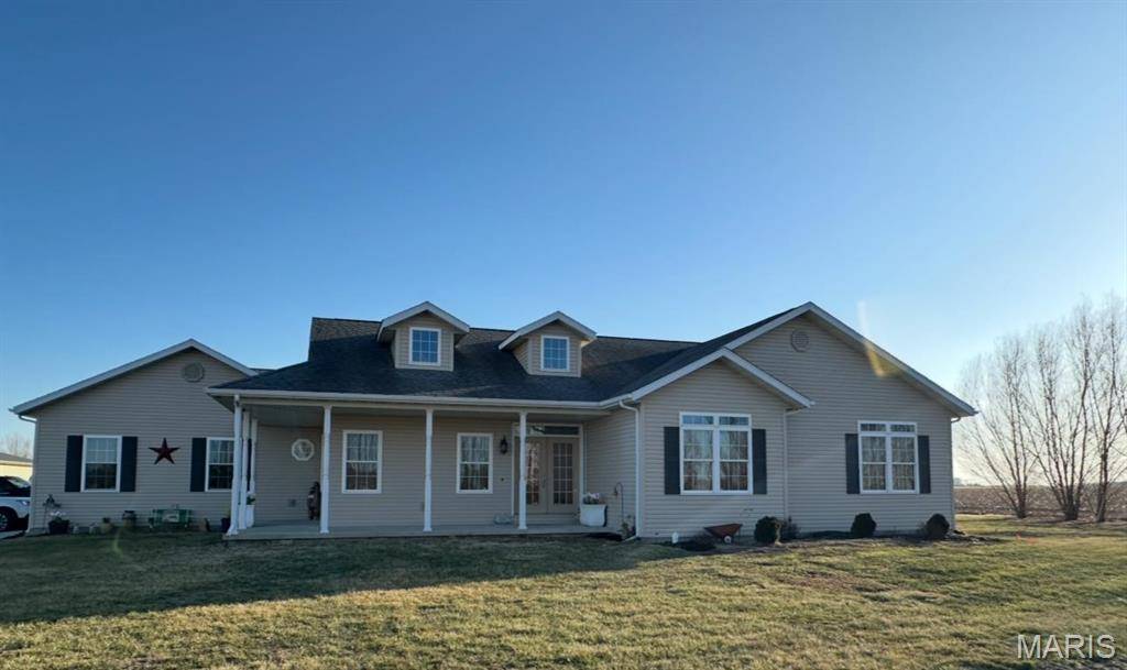Trenton, IL 62293,11884 Luettinger RD