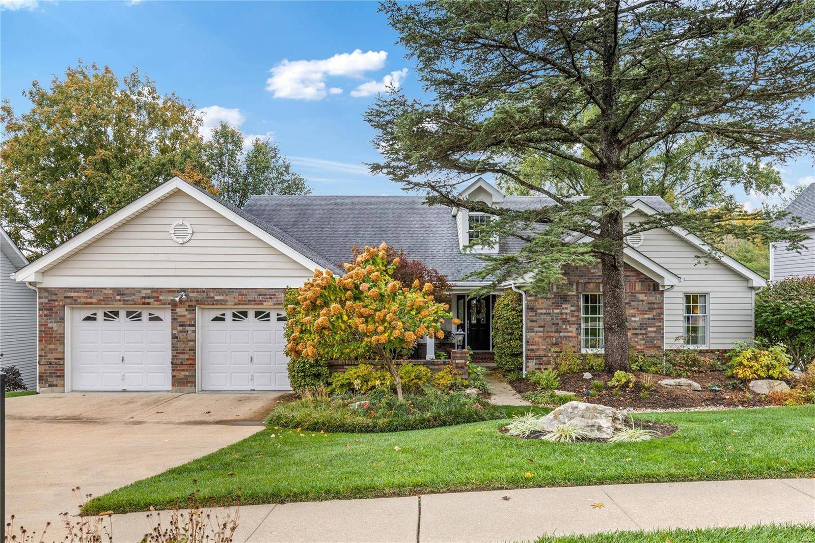 St Louis, MO 63131,12812 Westledge LN