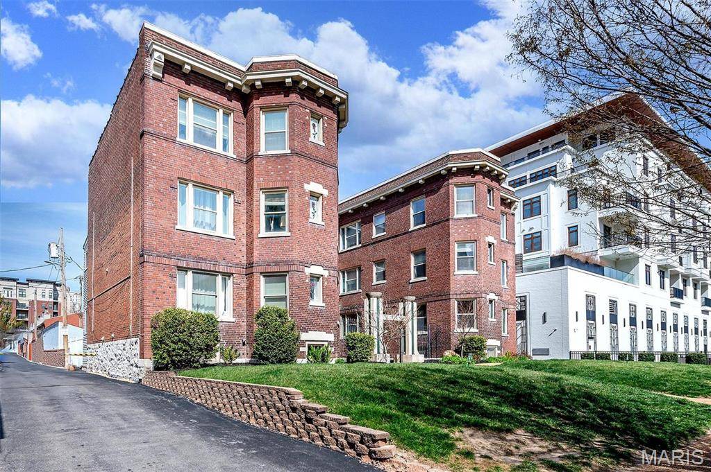 St Louis, MO 63108,4561 Laclede AVE #B
