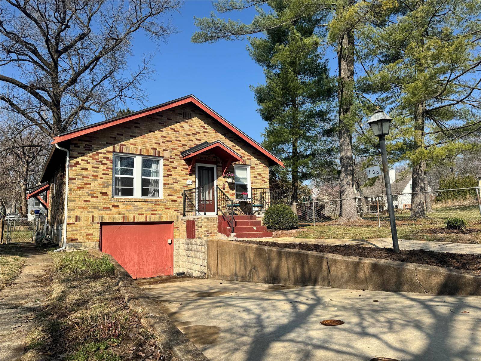 St Louis, MO 63122,109 Mitchell ST