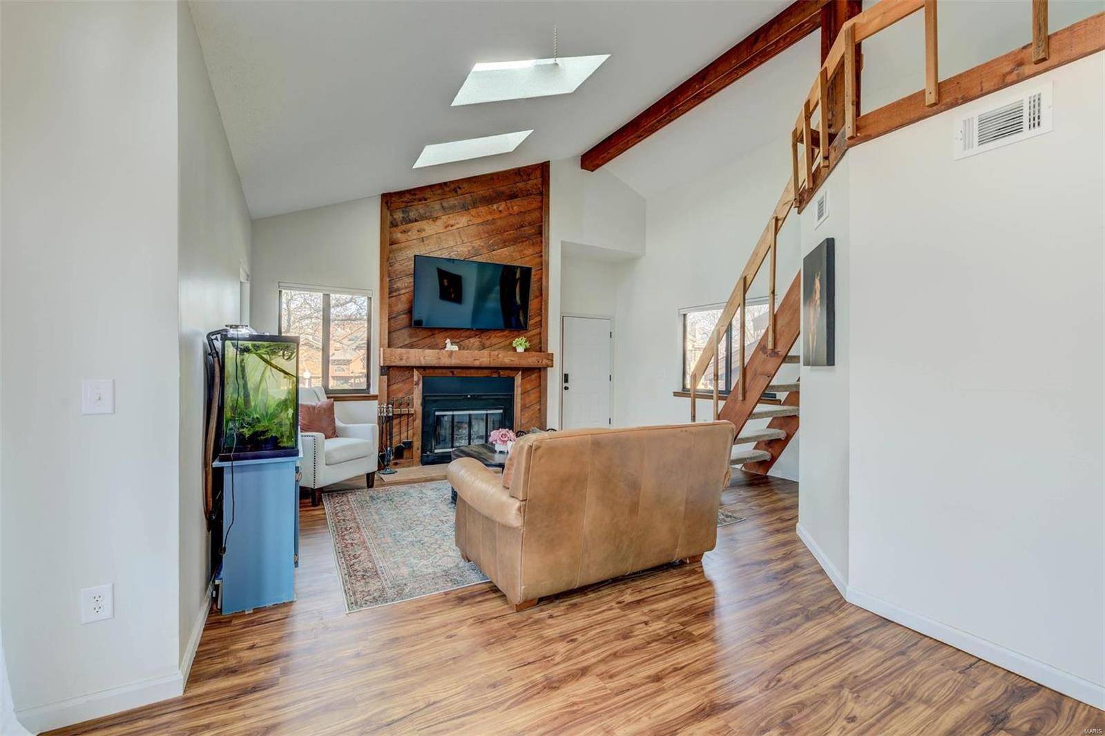 Weldon Spring, MO 63304,109 Hemingway LN