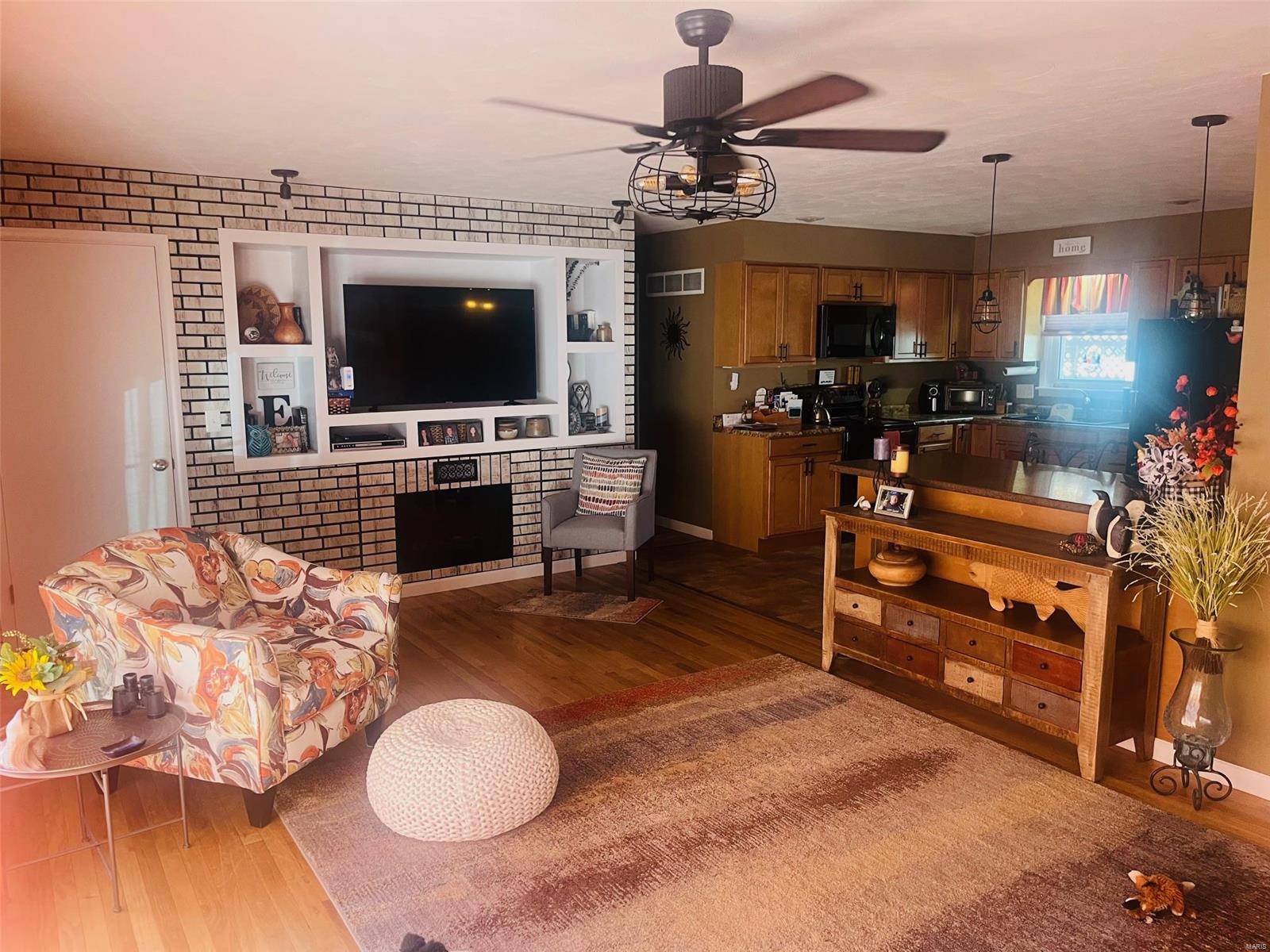 Vandalia, IL 62471,831 N 4TH ST
