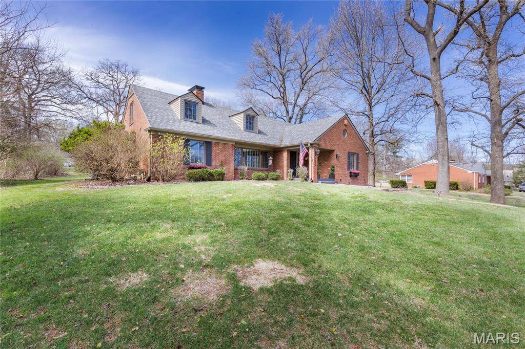 St Louis, MO 63141,333 S Spoede RD