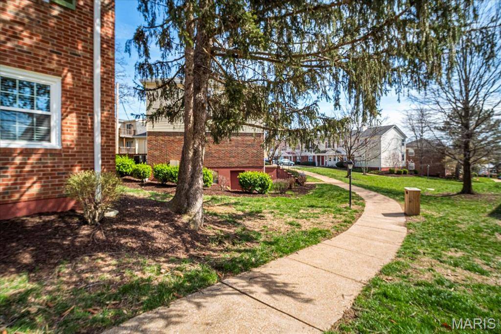 Brentwood, MO 63144,1528 Thrush Terrace