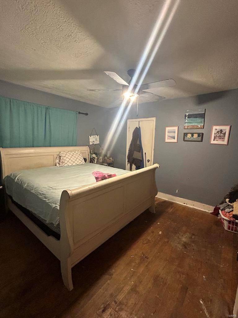 Sikeston, MO 63801,712 E Gladys