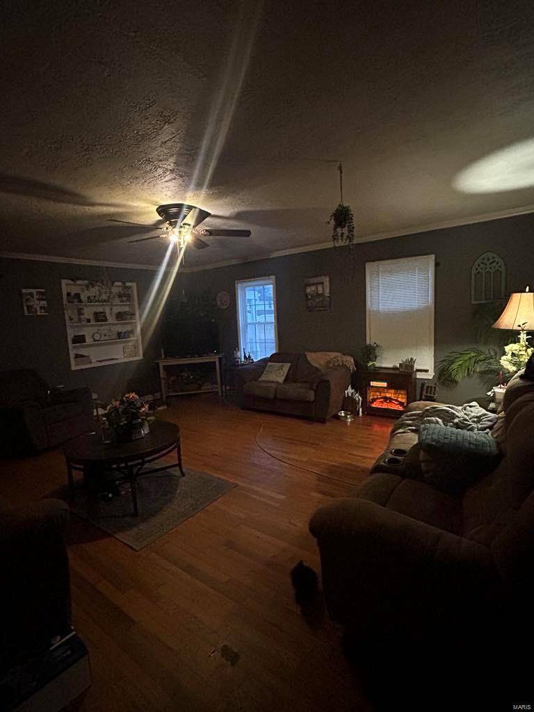 Sikeston, MO 63801,712 E Gladys