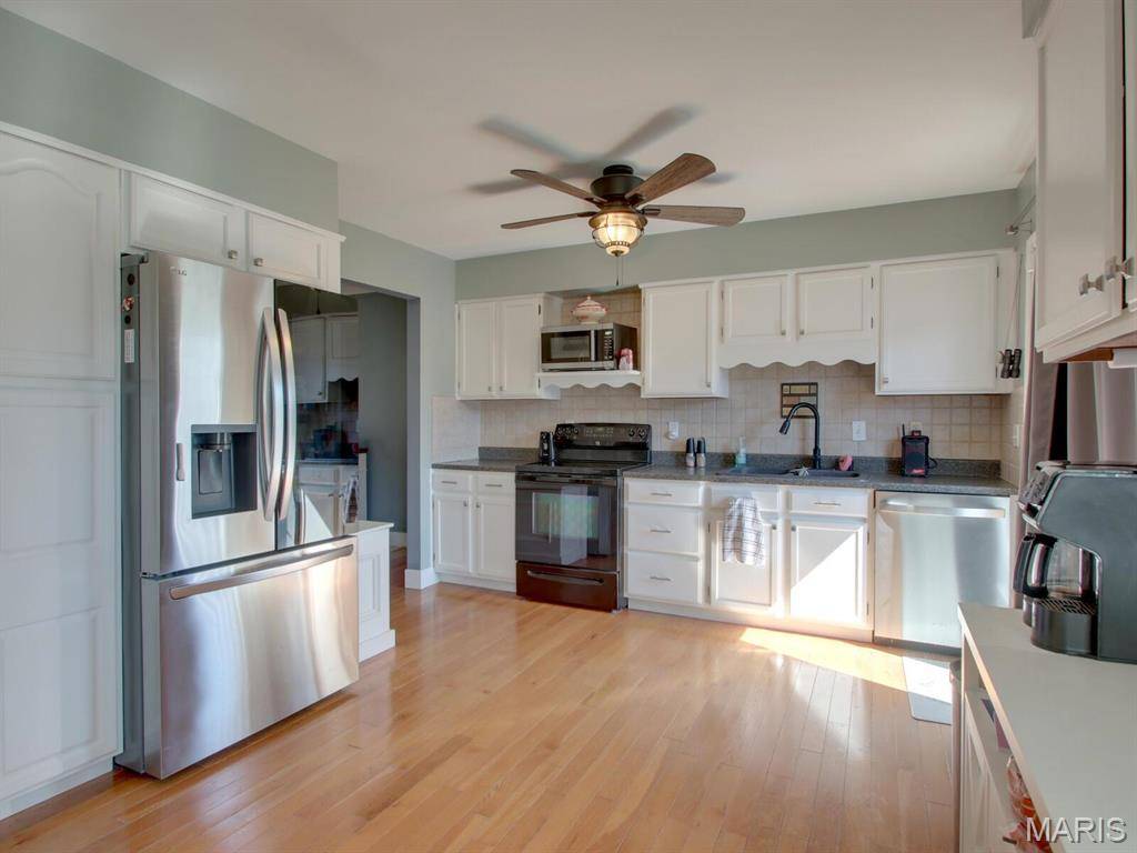 New London, MO 63459,14160 Turkey Run Ct