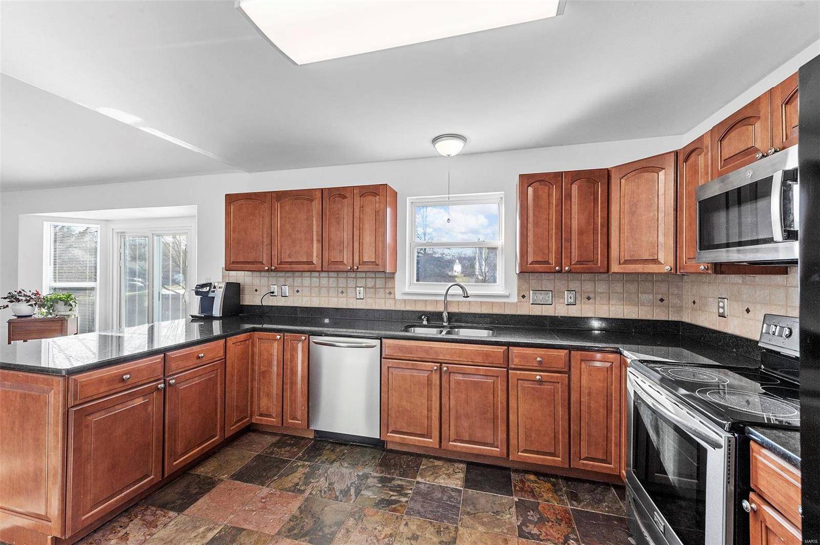 Wentzville, MO 63385,761 Peine Forest CT