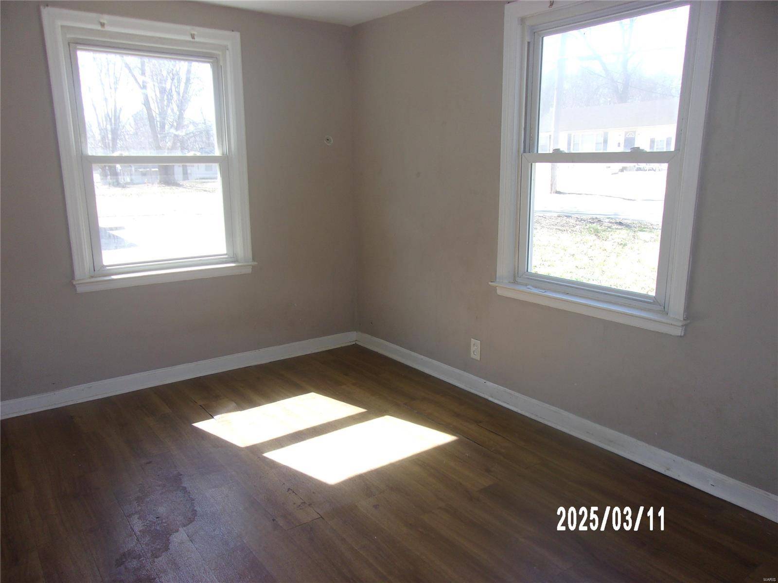 St Louis, MO 63135,306 S Harvey AVE