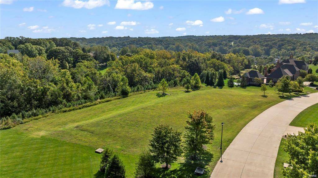 Chesterfield, MO 63005,310 Wardenburg Farms DR