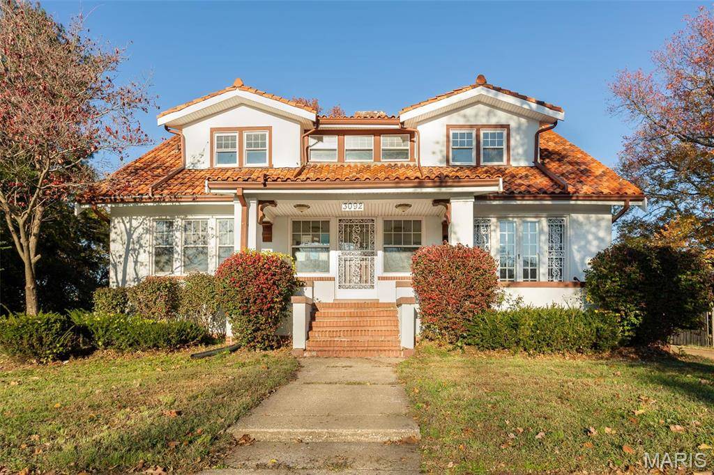 St Louis, MO 63121,3092 Bellerive DR