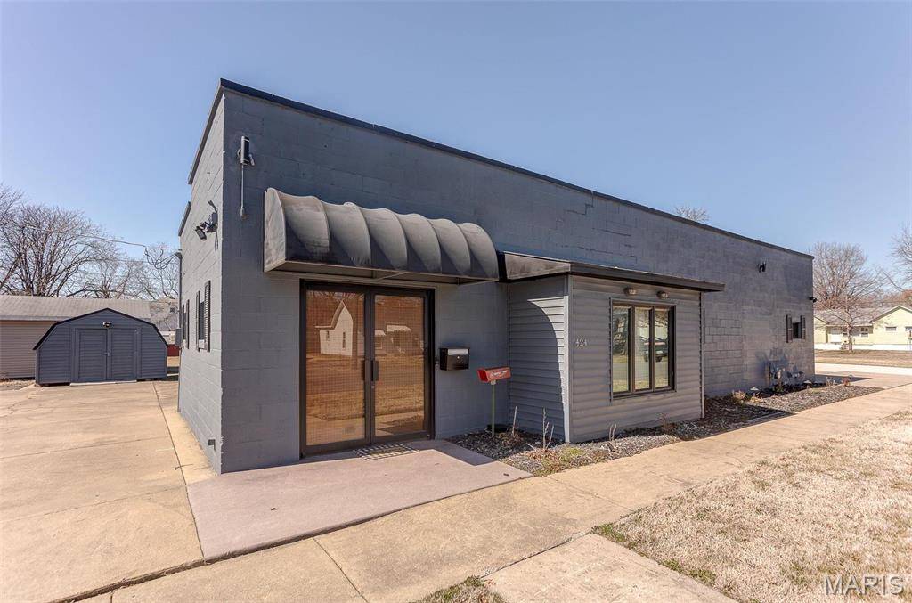 Centralia, IL 62801,424 N College ST