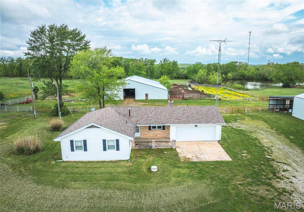 Cuba, MO 65453,24265 Vinyard RD