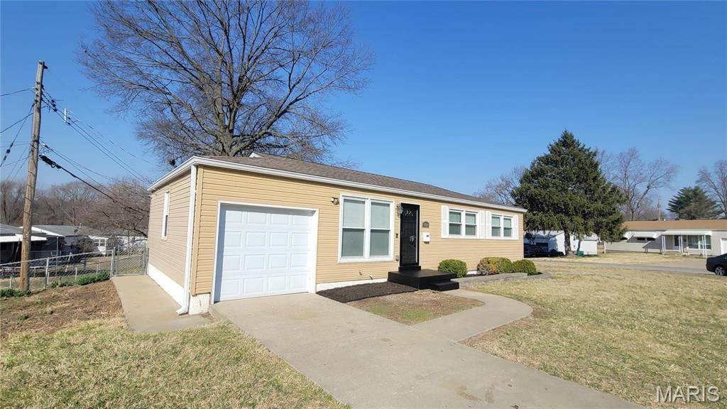 St Louis, MO 63137,9809 Kelvin DR