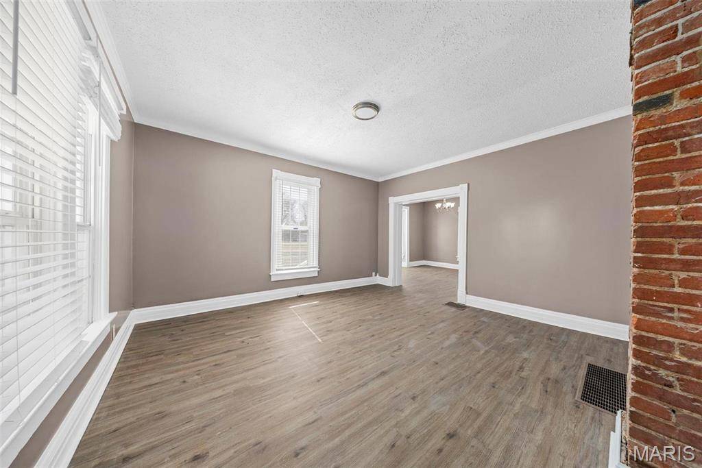Warrenton, MO 63383,307 S State Highway 47