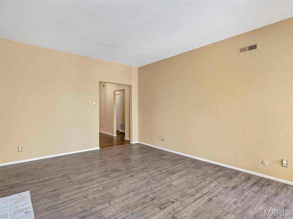 St Louis, MO 63112,5559 Pershing AVE #2F