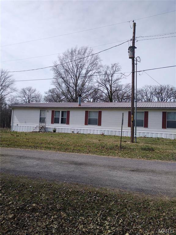 Tilden, IL 62292,1030 Butler RD