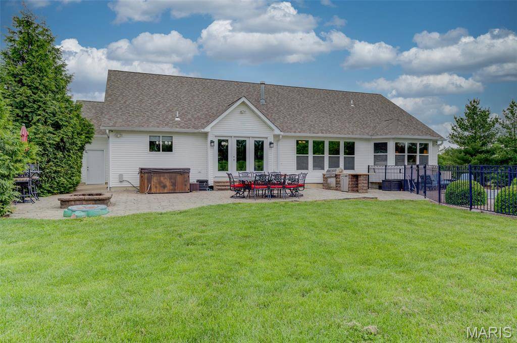 Moscow Mills, MO 63362,322 Gerard LN