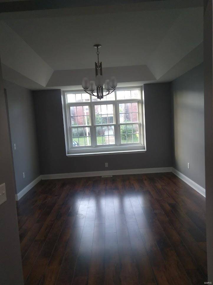 St Louis, MO 63112,5835 Degiverville AVE